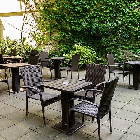 Hotel Dalimil Prague Exterior photo